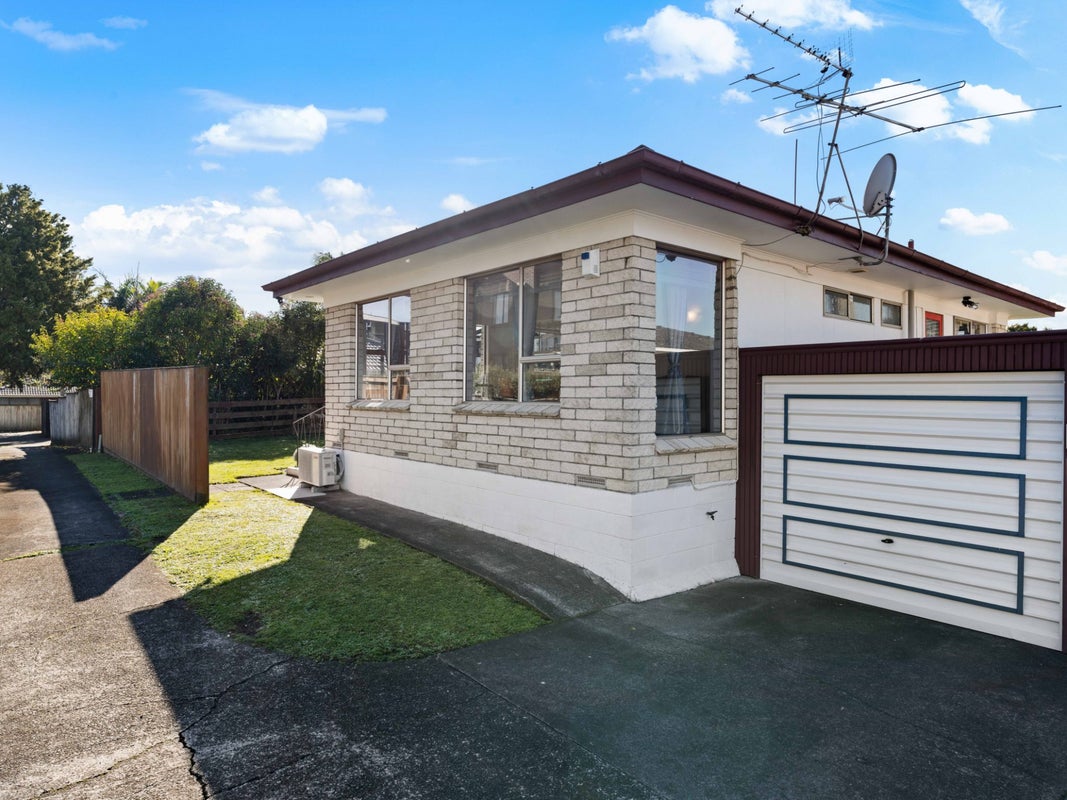 4/24 Alfriston Road, Manurewa East, Auckland - Carousel 2