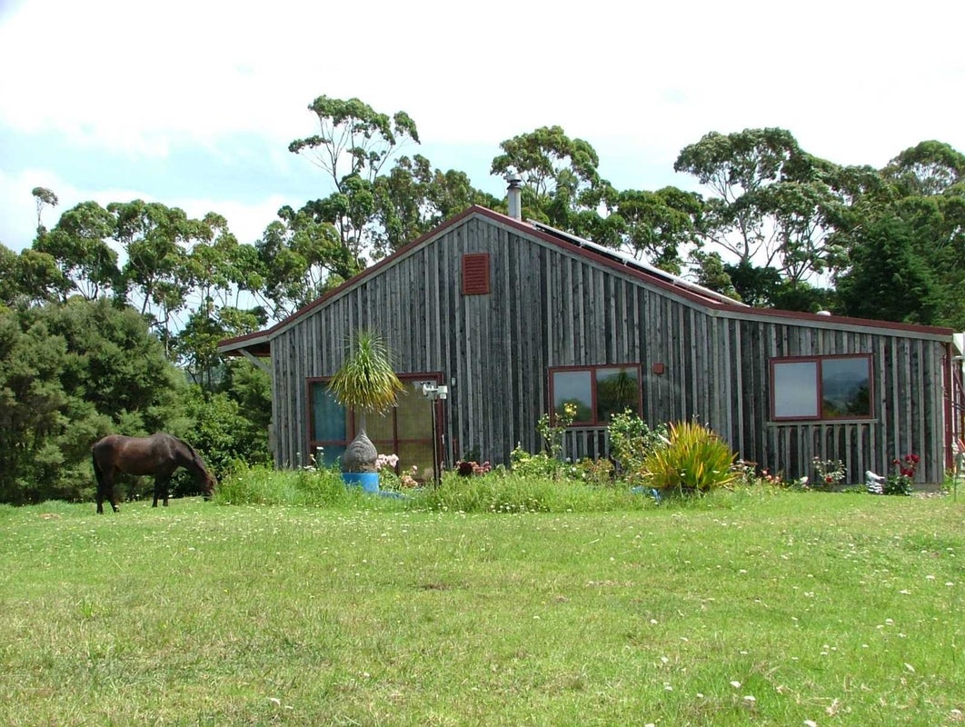 882 South Head Road, Helensville - Carousel 1