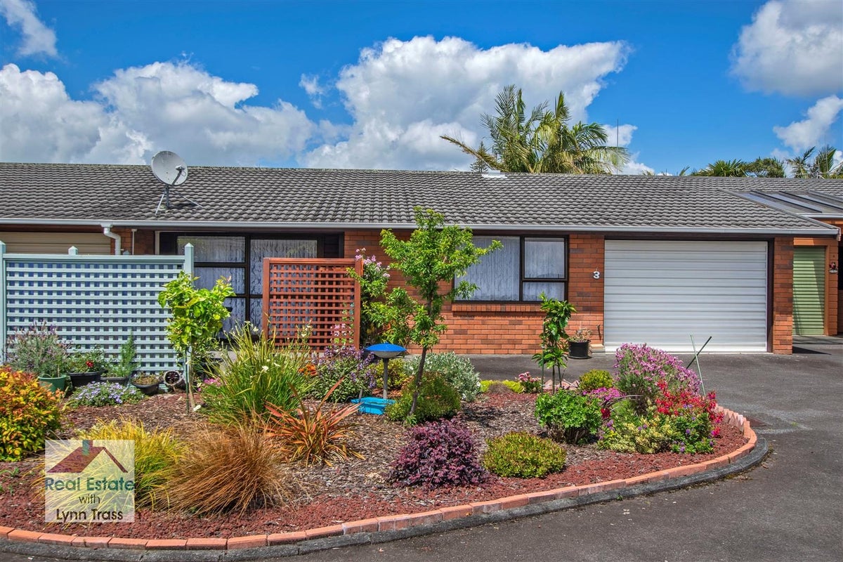 1/121 Kamo Road, Kensington, Whangarei - Carousel 1