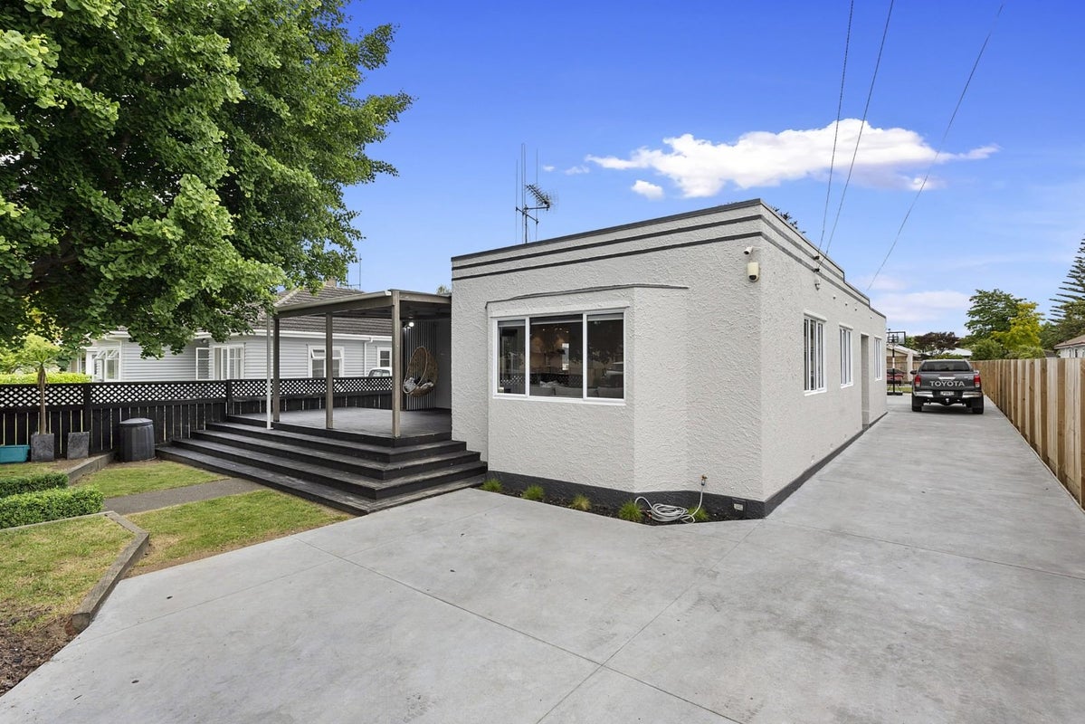 25 Fox Street, Hamilton East, Hamilton - Carousel 2