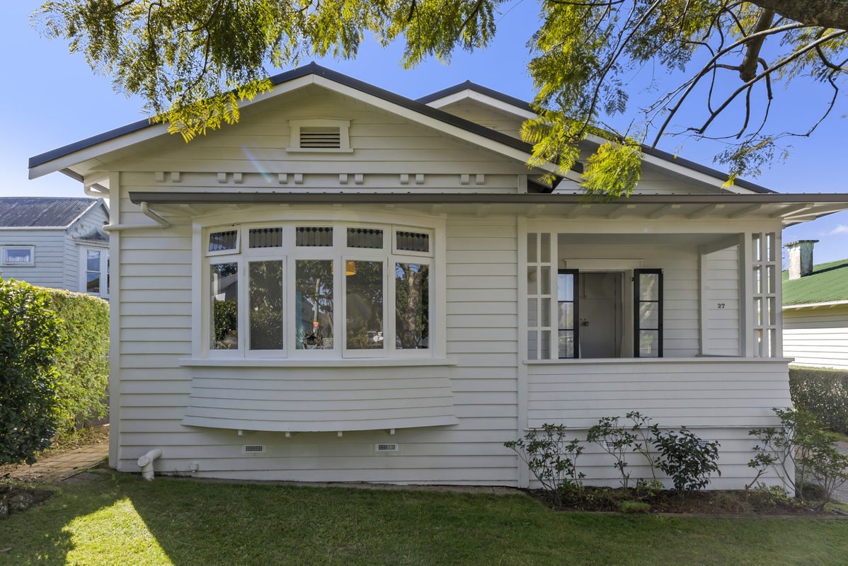 27 Wairere Avenue, Mount Albert, Auckland - Carousel 2