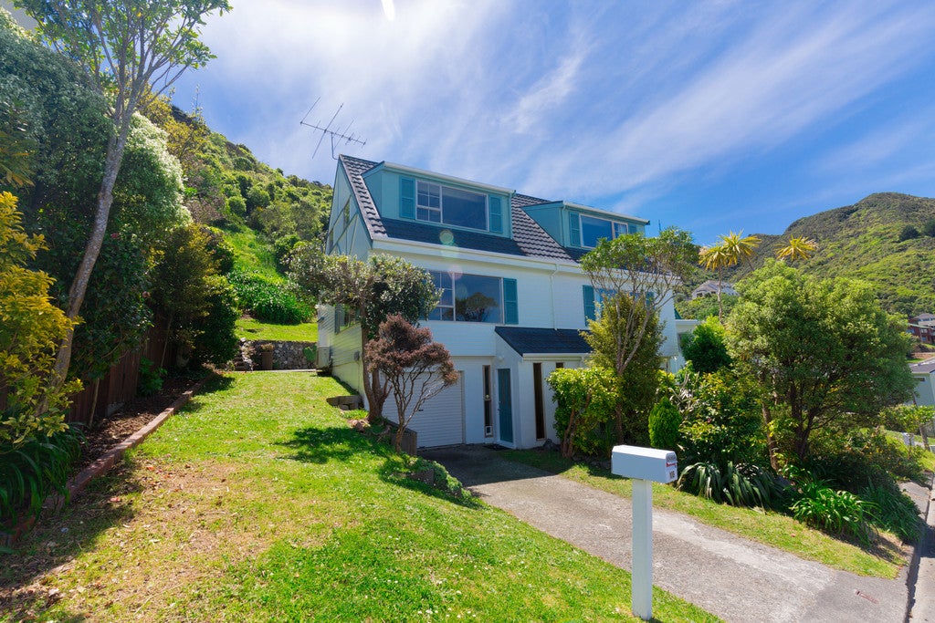 10B Govind Grove, Ngaio, Wellington - Carousel 2