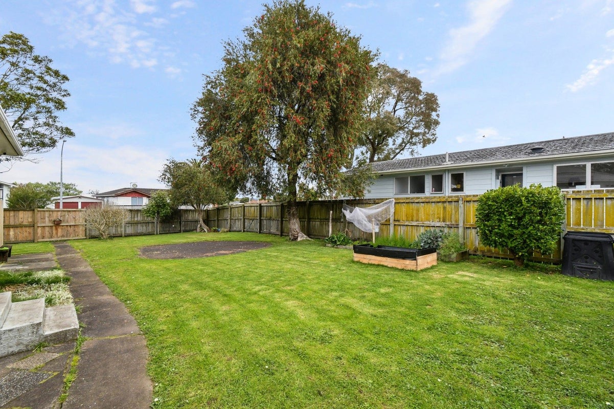 20 Hyperion Drive, Randwick Park, Manukau City, Auckland - Carousel 2
