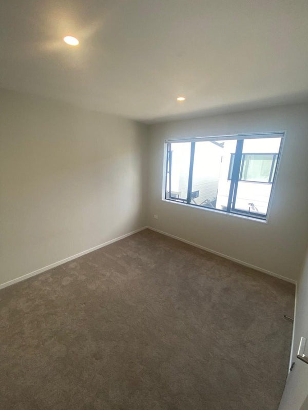 20 Treeway, Sunnyhills, Auckland - Carousel 10