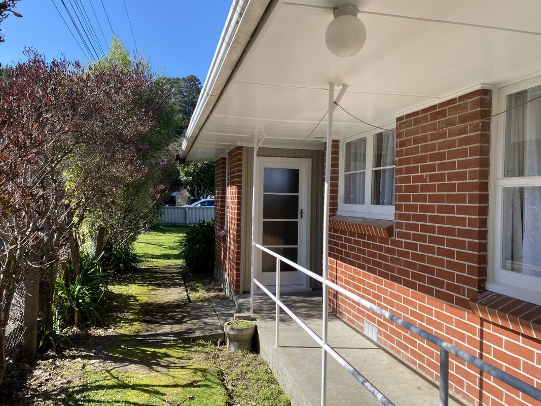 3/50 Cruickshank Road, Clouston Park, Upper Hutt - Carousel 1