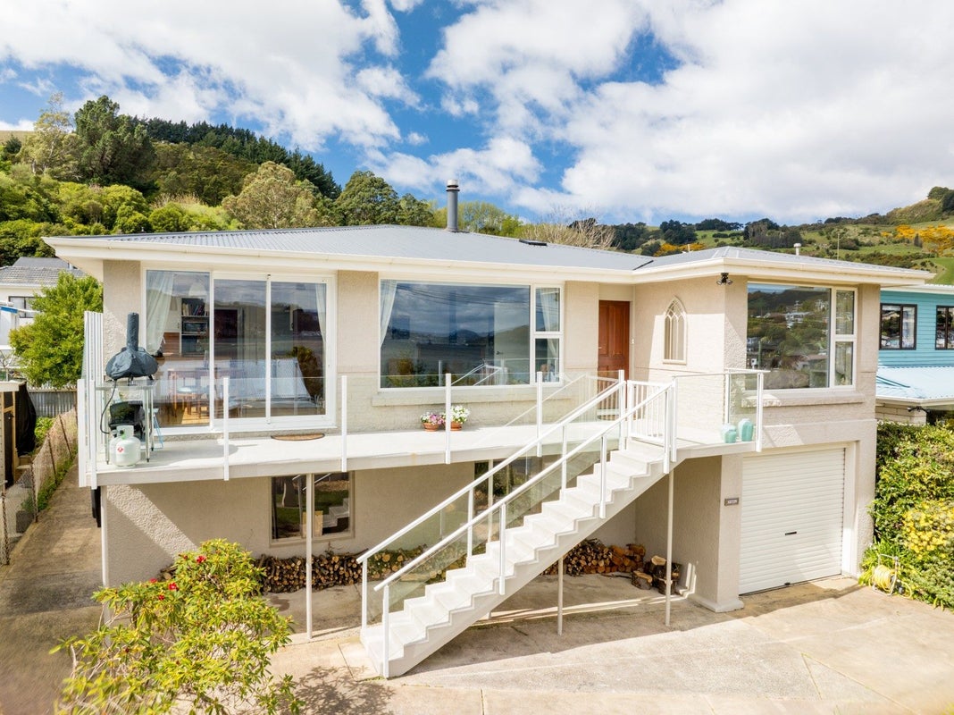 10A Wharfdale Street, Macandrew Bay, Dunedin - Carousel 2