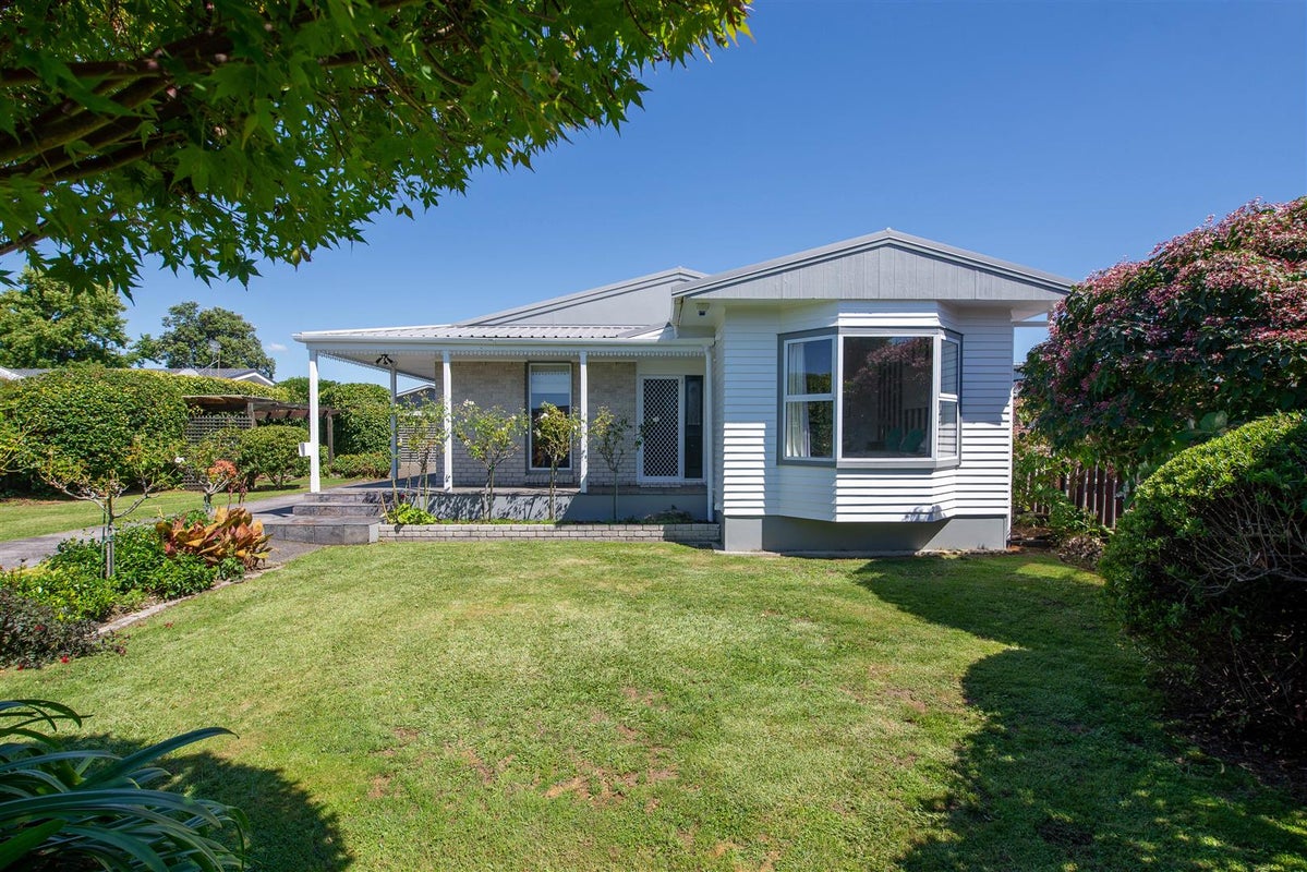 36 Grey Street, Glenholme, Rotorua - Carousel 1