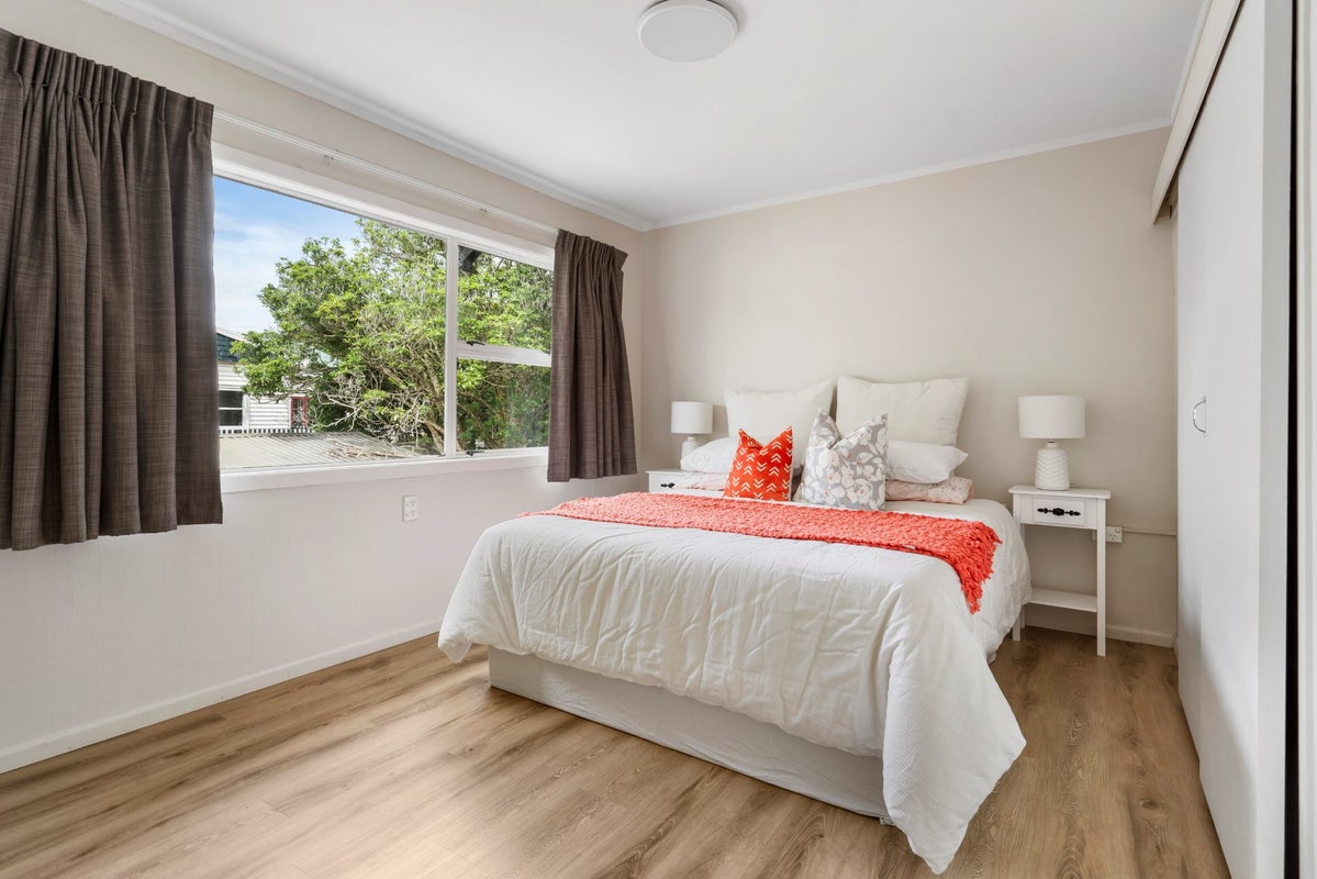 4/1 Preston Avenue, Mount Albert, Auckland - Carousel 2