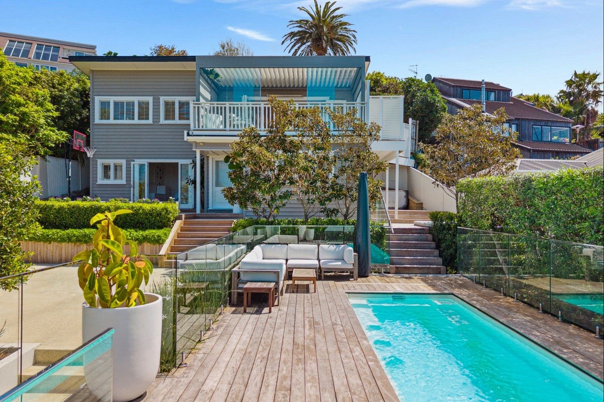 8 Alfred Street, Northcote Point, Auckland - Carousel 1