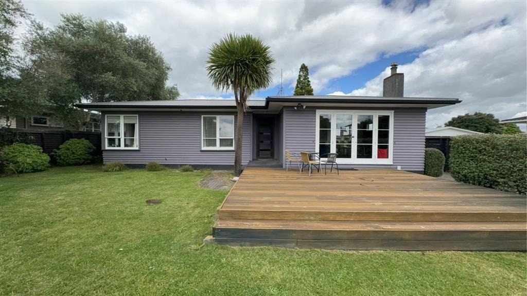32 McIntyre Avenue, Fenton Park, Rotorua - Carousel 1
