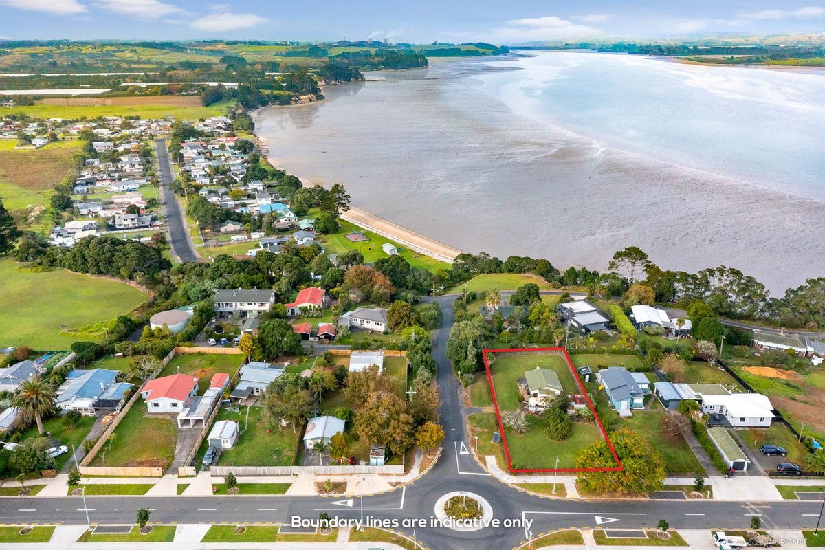62 Mclarin Road, Waiuku - Carousel 1