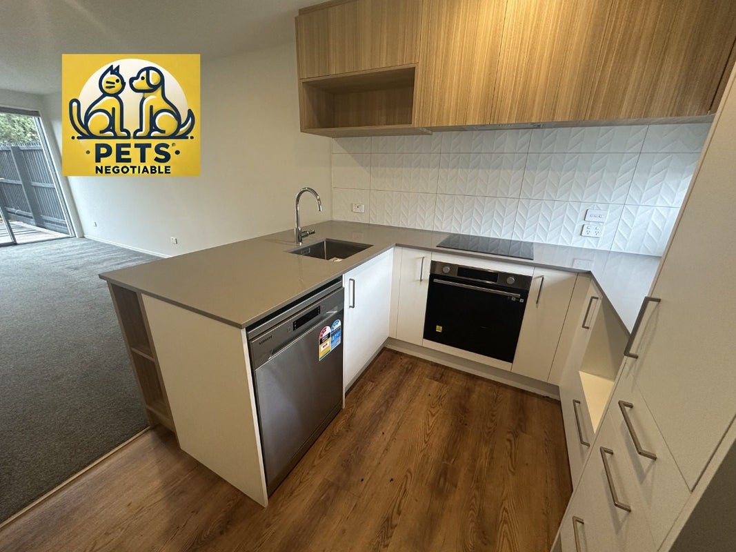 8/129 Tancred Street, Linwood, Christchurch - Carousel 1