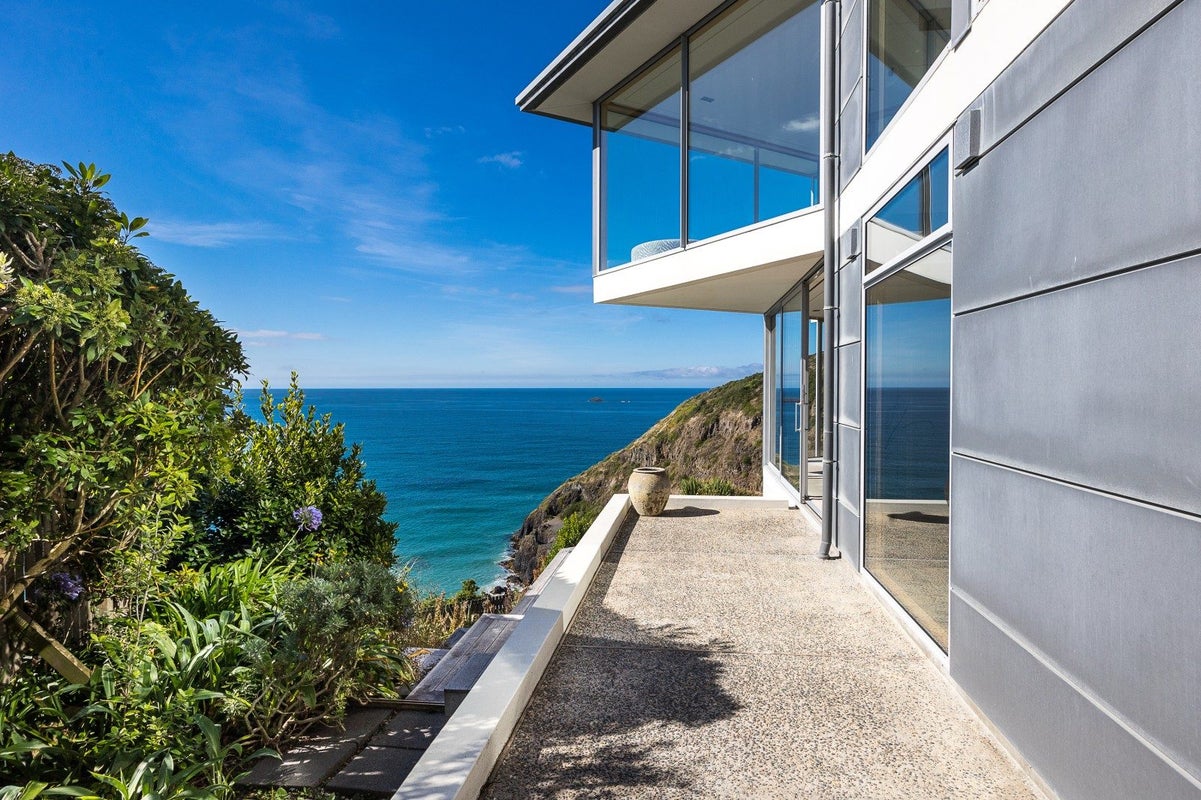71 Cliffs Road, Saint Clair, Dunedin - Carousel 1