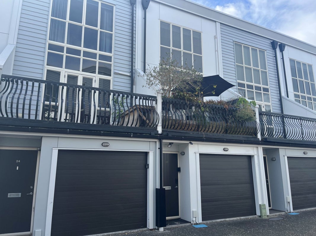 24/8 Burgoyne Street, Grey Lynn, Auckland - Carousel 1