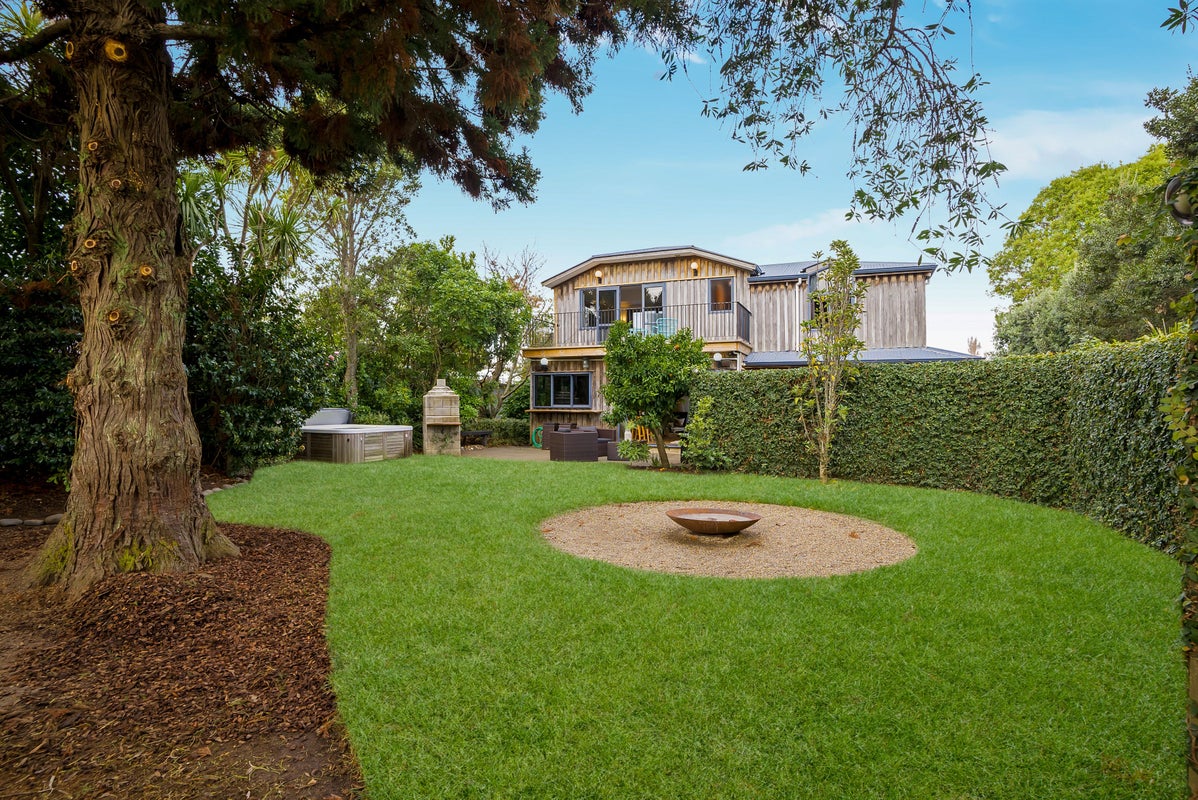 105 Second View Avenue, Beachlands, Auckland - Carousel 1