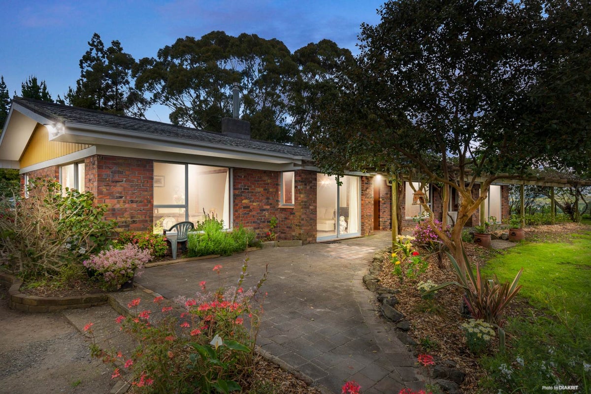 167 Trig Road, Howick - Carousel 1