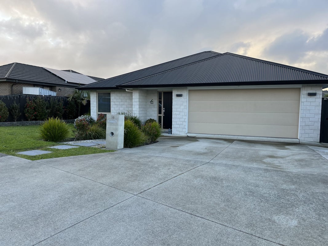 16 Culverwell Crescent, Pokeno - Carousel 1