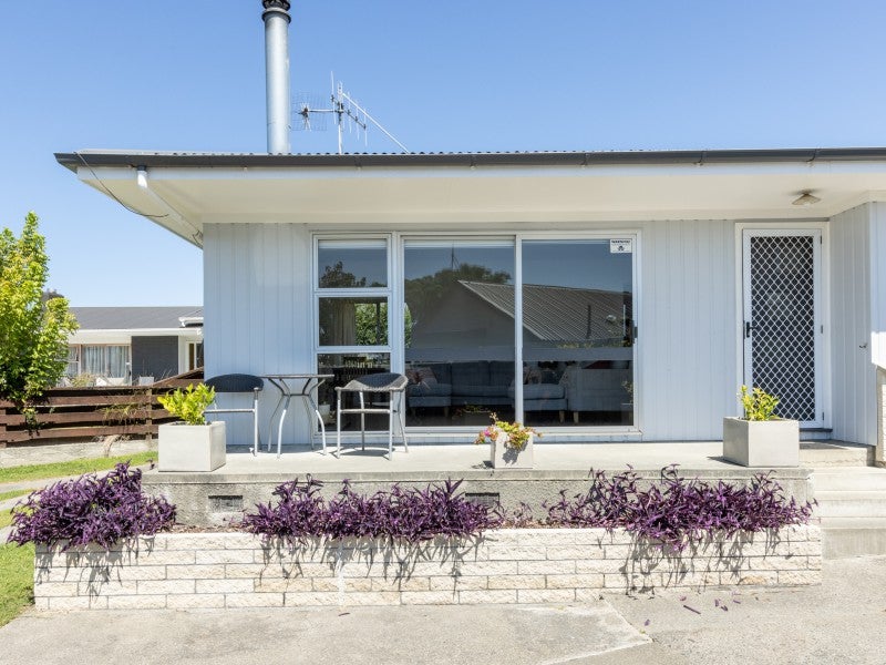4 Antrim Place, Tamatea, Napier - Carousel 1