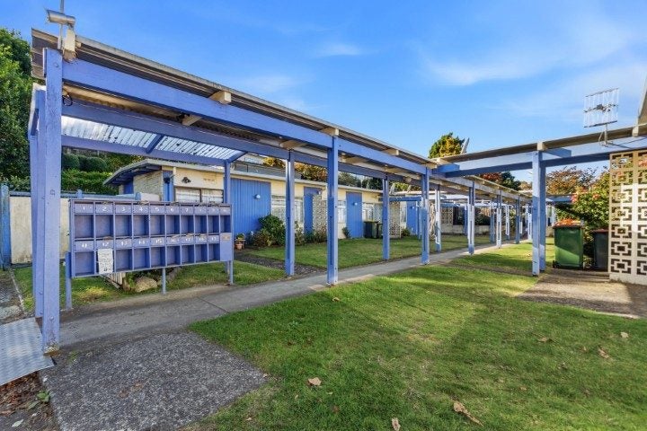 19/100 River Road, Hamilton East, Hamilton - Carousel 14
