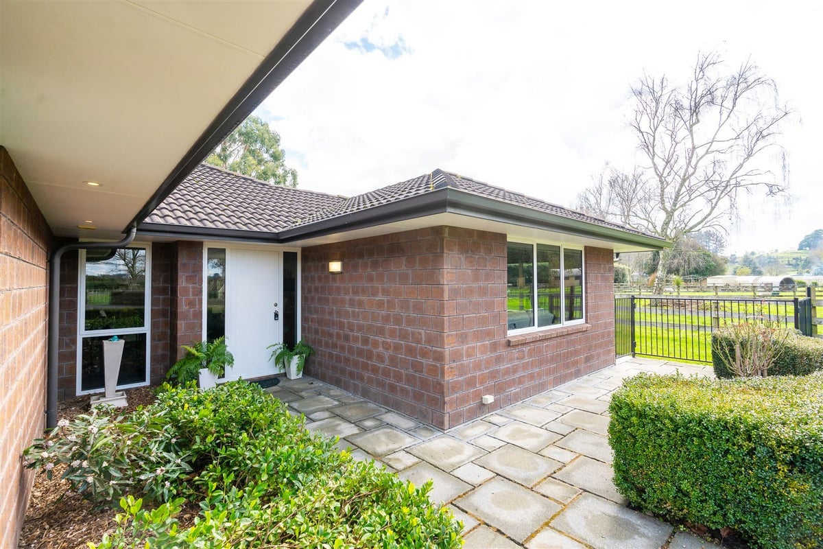 2013 Te Pahu Road, Whatawhata - Carousel 1