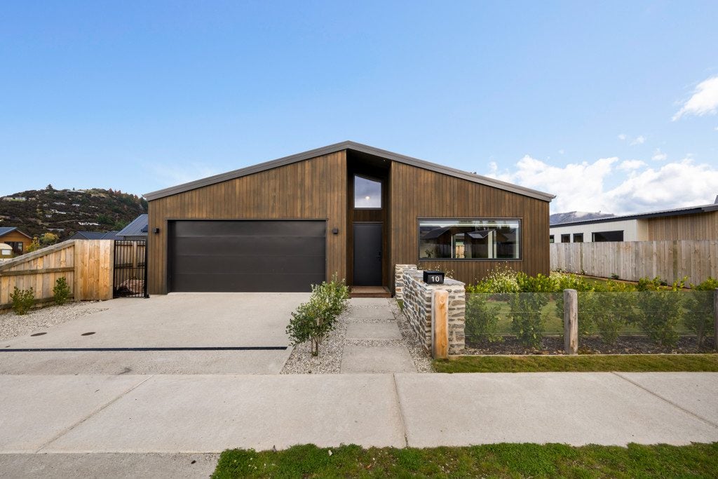 10 Onyx Street, Albert Town, Wanaka - Carousel 1