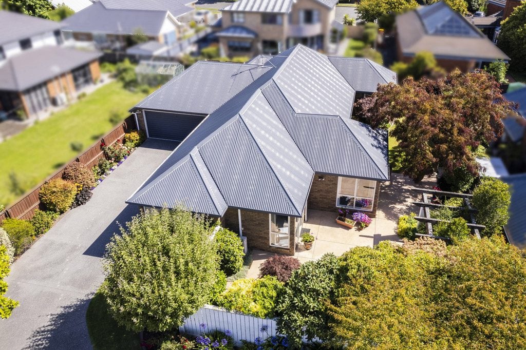 8 Jadewynn Place, Halswell, Christchurch - Carousel 1