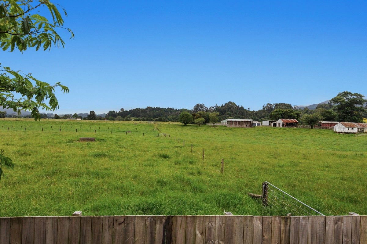8A Hughes Place, Taneatua, Taneatua - Carousel 13