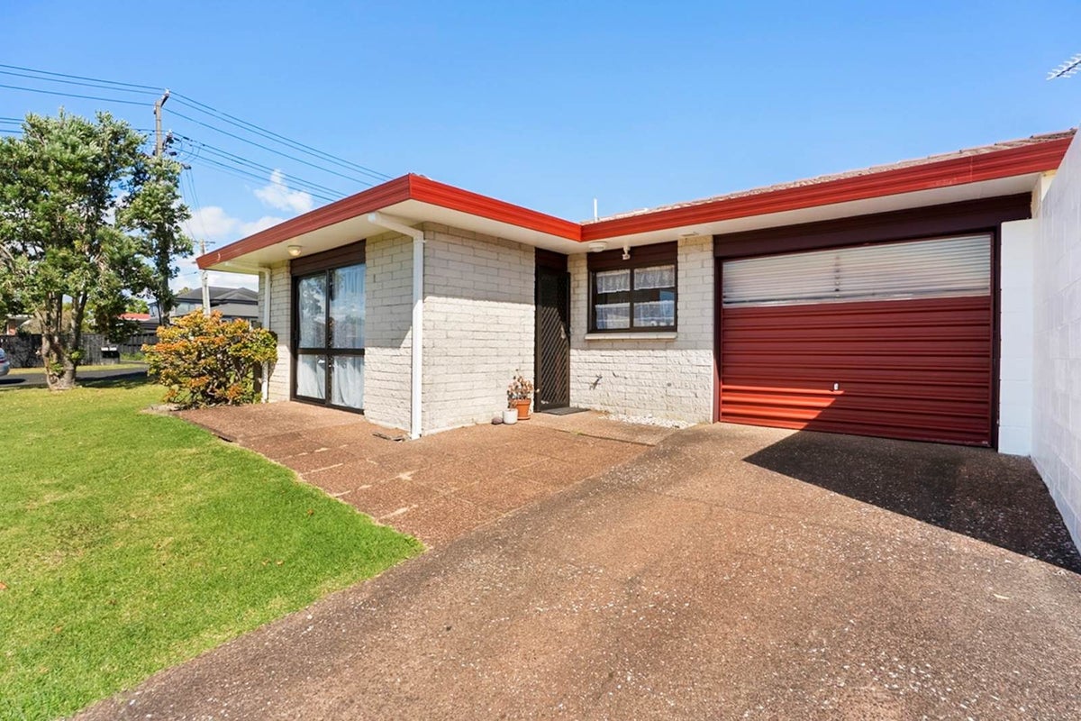 1/20 Allenby Road, Panmure, Auckland - Carousel 1