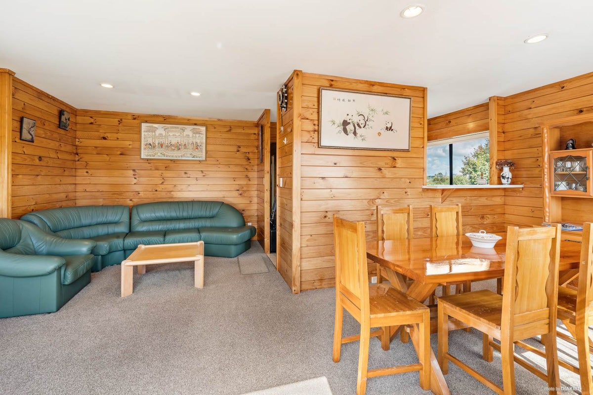 2/44 De Quincey Terrace, Highland Park, Auckland - Carousel 2