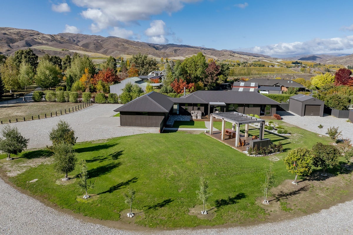 247E Bannockburn Road, Cromwell, Central Otago, Otago - Carousel 1