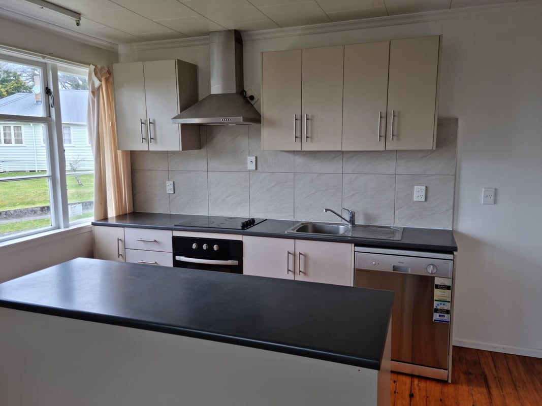 38 Rimu Street, Glenholme, Rotorua - Carousel 2