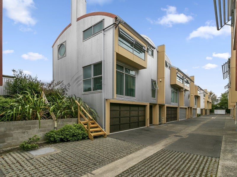 5D/10 Park Avenue, Epuni, Lower Hutt - Carousel 1