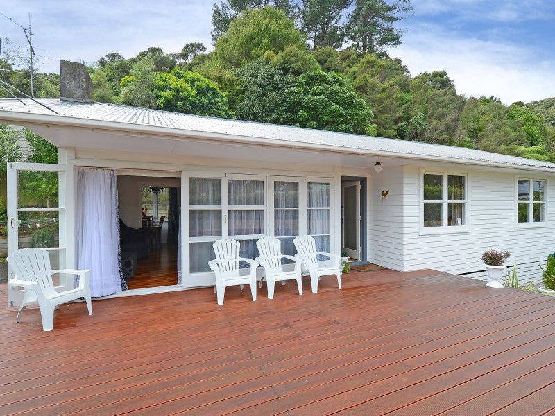 11A James Grove, Stokes Valley, Lower Hutt - Carousel 1