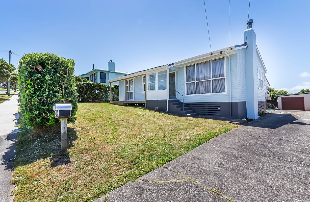 43A Piko Street, Titahi Bay, Porirua - Carousel 1