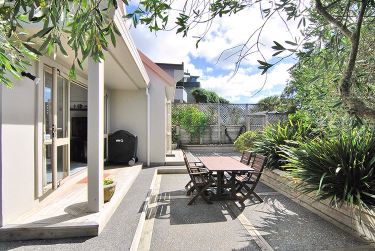 14 Zetland Street, Highbury, Wellington - Carousel 1