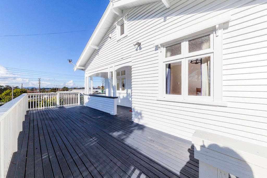 14 Lincoln Park Avenue, Massey, Auckland - Carousel 23