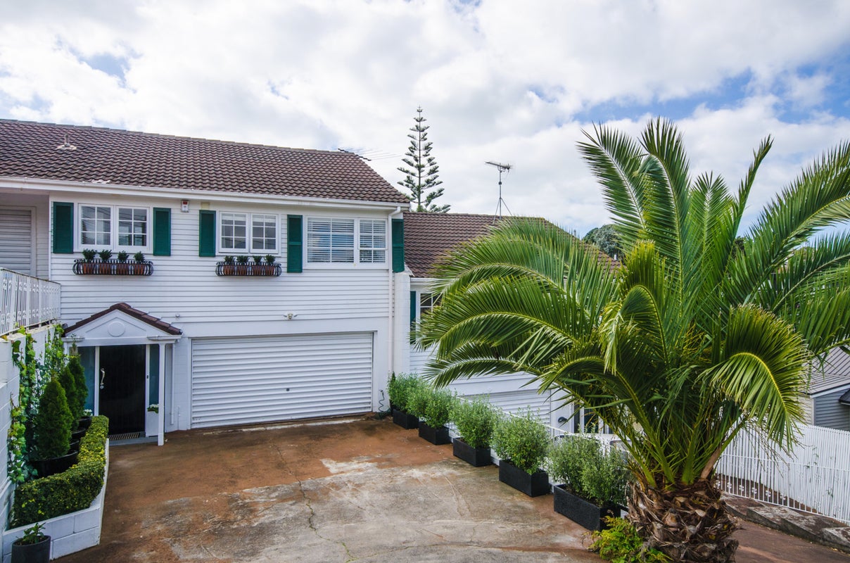 2/58 Polygon Road, St Heliers, Auckland - Carousel 1