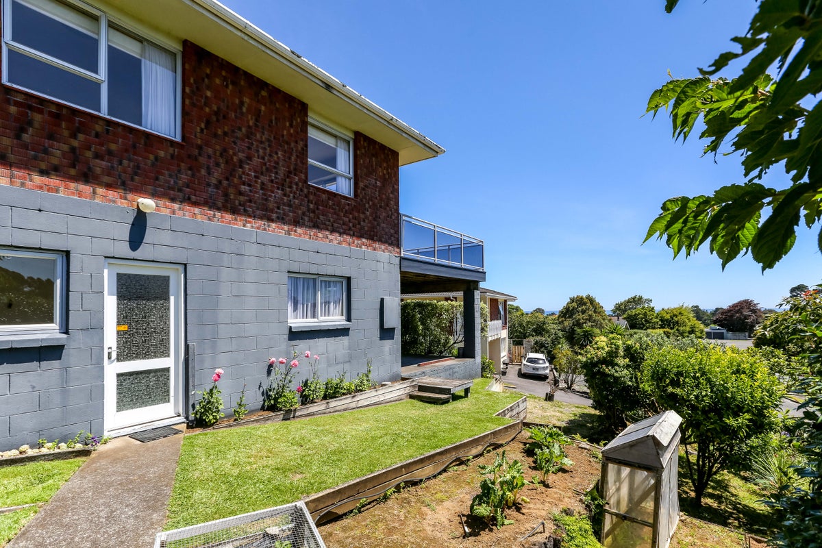 5C Te Mara Place, Merrilands, New Plymouth - Carousel 20
