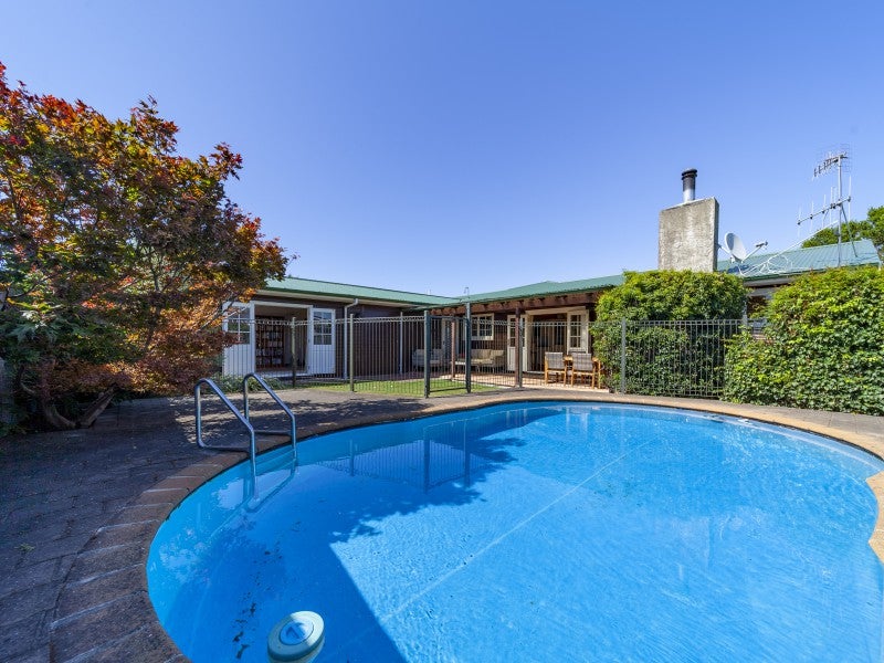 10 Laurent Place, Greenmeadows, Napier - Carousel 1