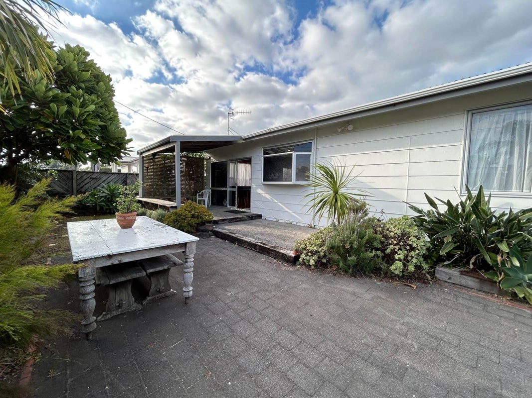 50 Motiti Road, Papamoa Beach, Papamoa - Carousel 2