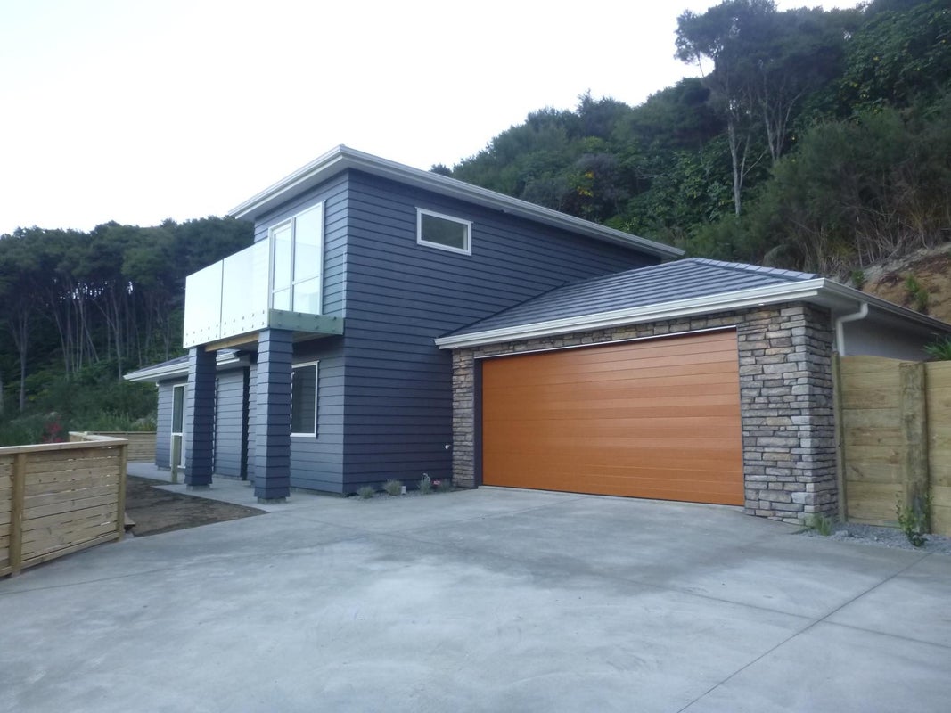 23C Karamea Grove, Wainuiomata, Lower Hutt - Carousel 2