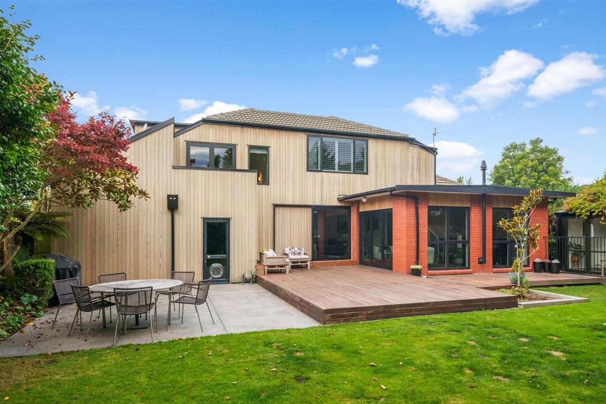4 Elwyn Place, Avonhead, Christchurch - Carousel 2