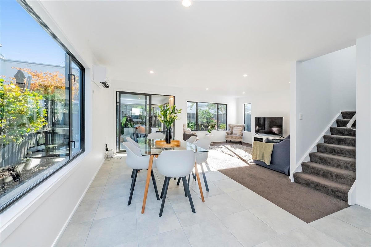 77 Canon Street, St Albans, Christchurch - Carousel 1