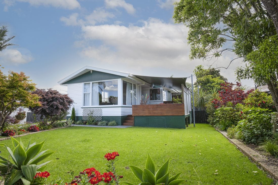 25 Tapper Crescent, Tikipunga, Whangarei - Carousel 1