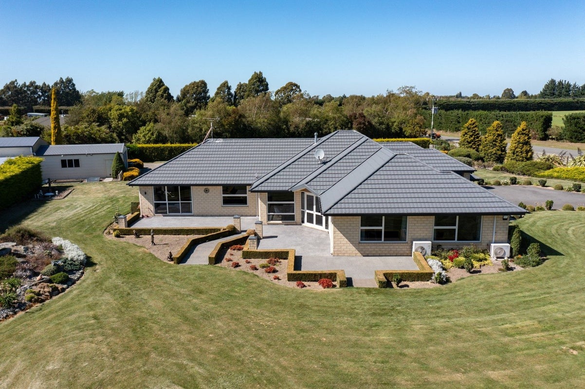 85 Glassworks Road, Newland, Ashburton - Carousel 1
