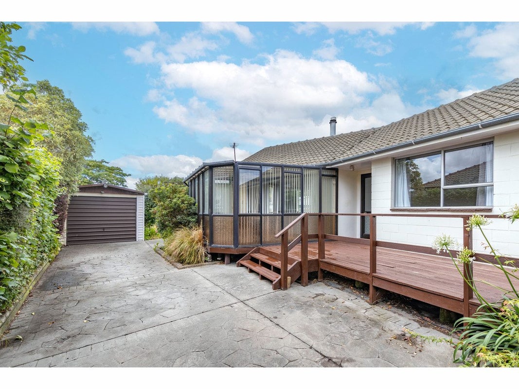 66 Oakley Crescent, Hornby, Christchurch - Carousel 1