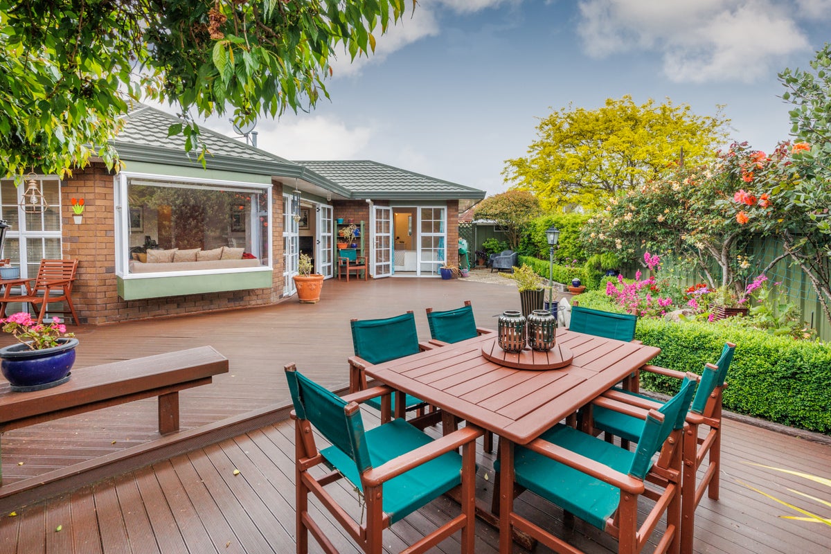 5 Olive Grove, Highbury, Palmerston North - Carousel 17