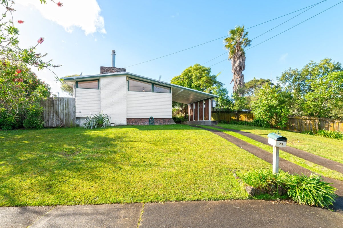 71 Kay Drive, Blockhouse Bay, Auckland - Carousel 1