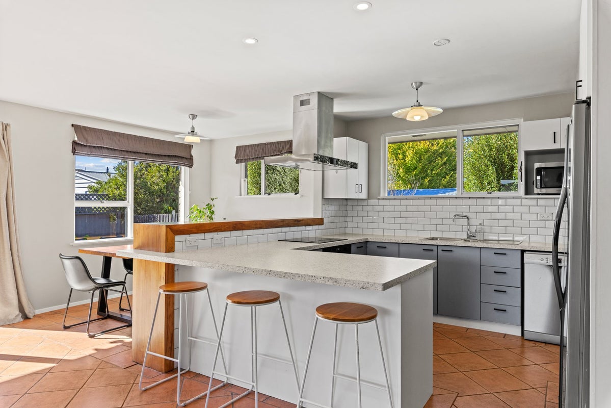 5 Bute Street, Woolston, Christchurch - Carousel 2