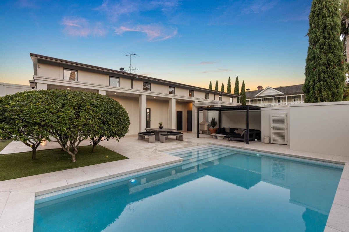 97 Victoria Avenue, Remuera, Auckland - Carousel 1